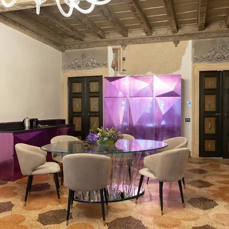 Palazzo Reggiani - Maria Callas Apartment
