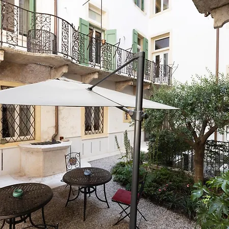 Palazzo Reggiani - Maria Callas * Verona